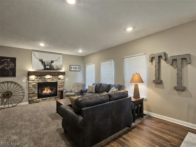 35965 Lake Shore Boulevard, Eastlake, OH 44095