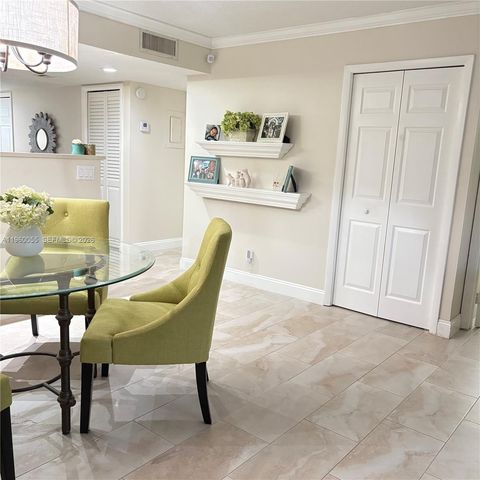 437 Lakeview Dr 104, Weston, FL 33326