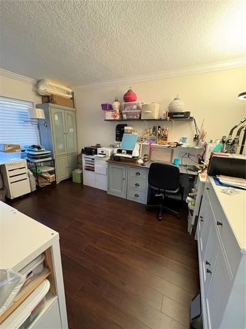 437 Lakeview Dr 104, Weston, FL 33326