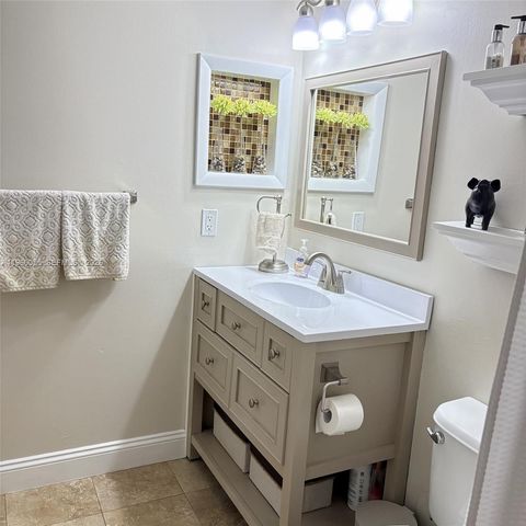 437 Lakeview Dr 104, Weston, FL 33326