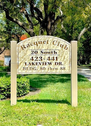 437 Lakeview Dr 104, Weston, FL 33326