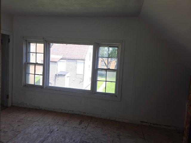 7008 S EAST END Avenue, Chicago, IL 60649