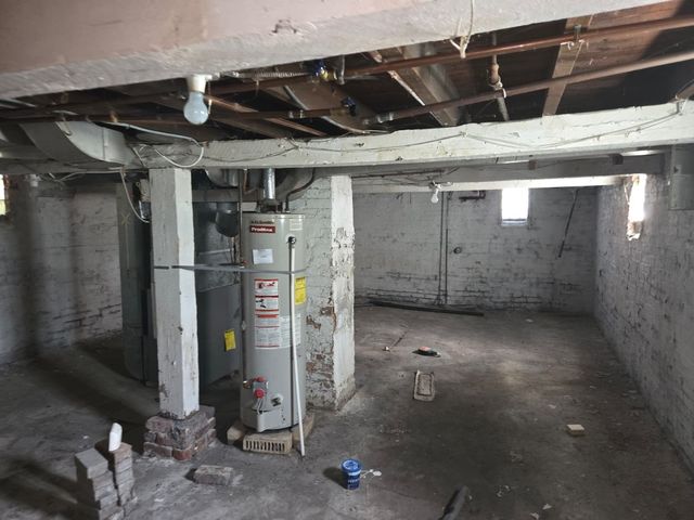 7008 S EAST END Avenue, Chicago, IL 60649