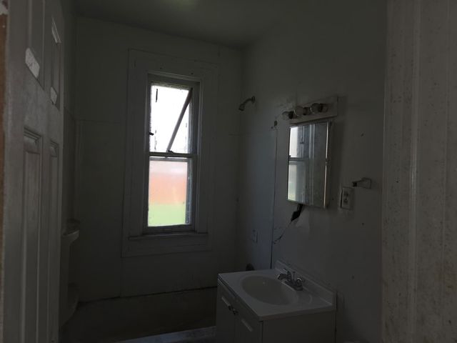 7008 S EAST END Avenue, Chicago, IL 60649