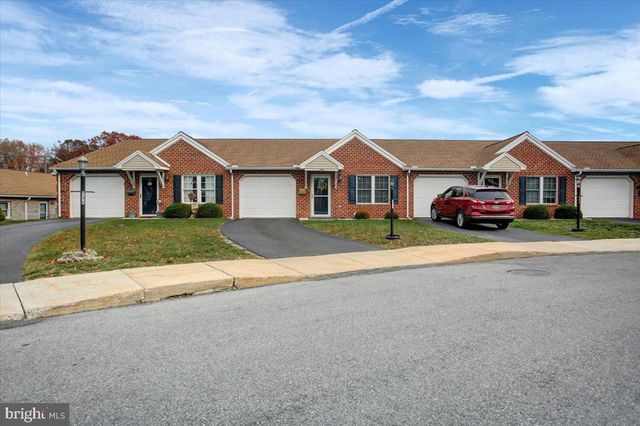 733 FIRESIDE DRIVE, Shippensburg, PA 17257