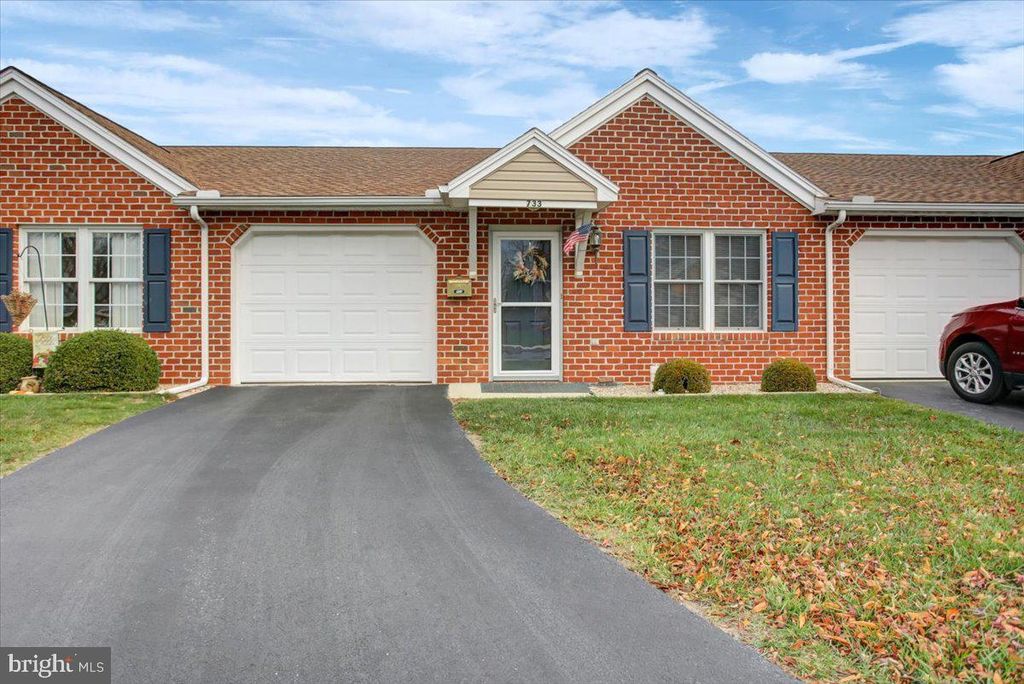 733 FIRESIDE DRIVE, Shippensburg, PA 17257