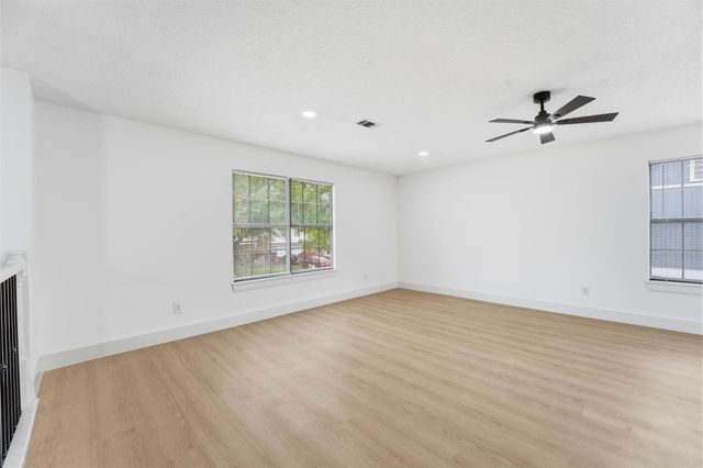 11338 White Gate Lane, Houston, TX 77067