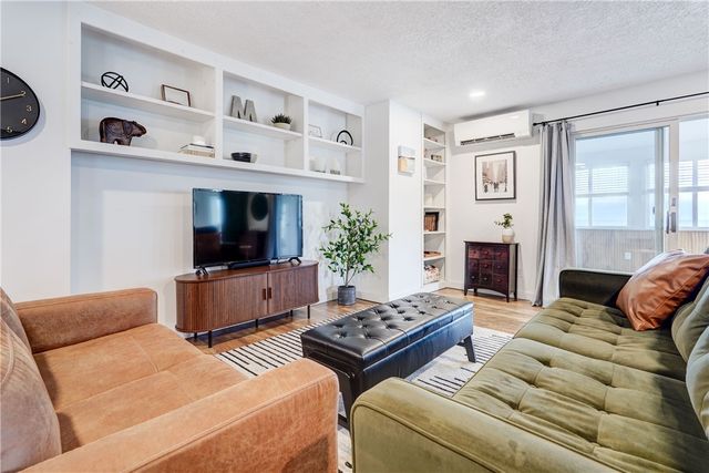 433 Ontario Dr, Ontario, NY 14519