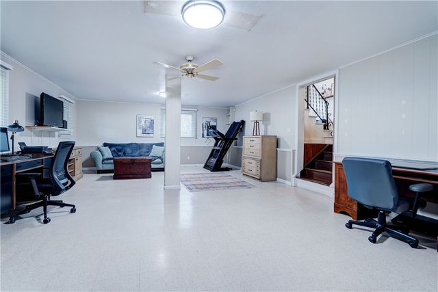 433 Ontario Dr, Ontario, NY 14519