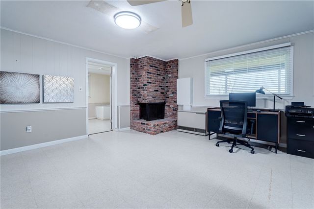 433 Ontario Dr, Ontario, NY 14519