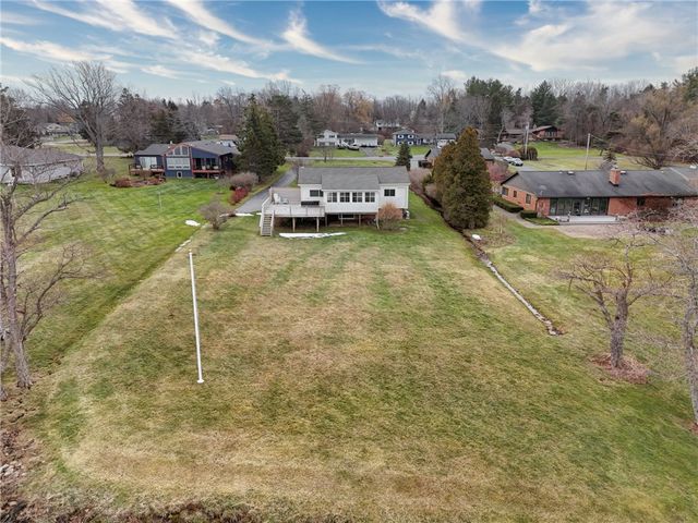 433 Ontario Dr, Ontario, NY 14519