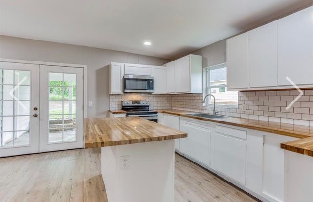 918 S Crockett Avenue, Denison, TX 75021