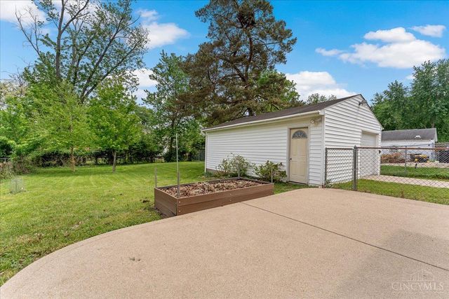 8014 Dalton Avenue, Deer Park, OH 45236