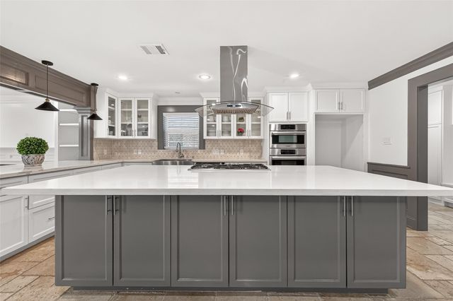 10054 Cedardale Drive, Houston, TX 77055