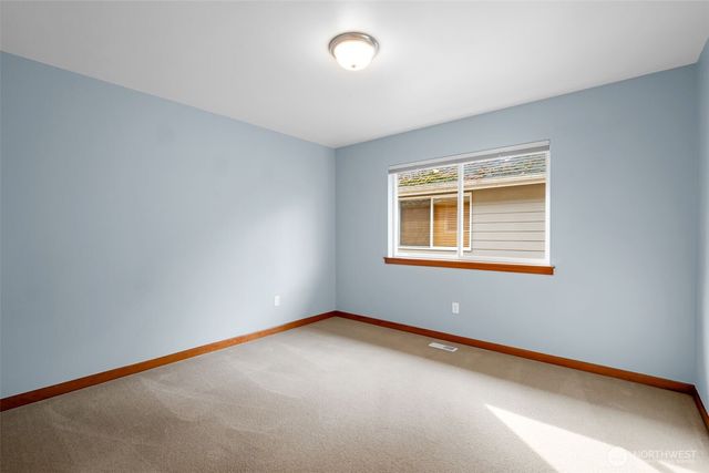 8835 NE 148th Place, Kenmore, WA 98028