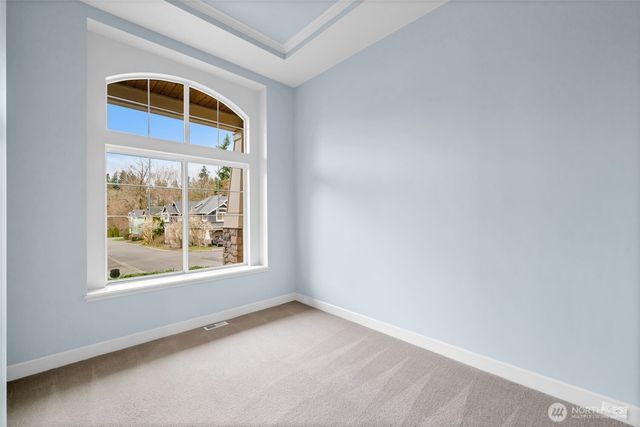 8835 NE 148th Place, Kenmore, WA 98028