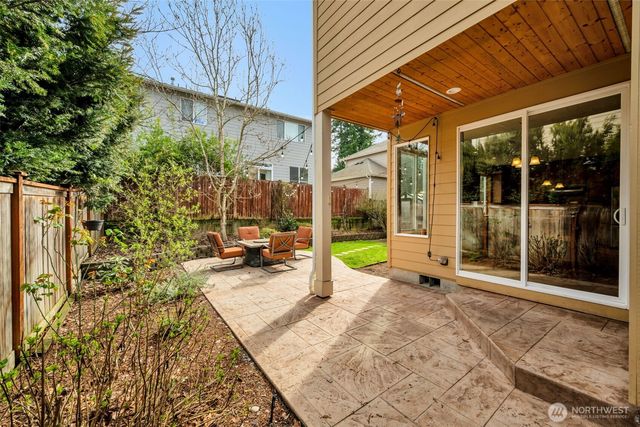 8835 NE 148th Place, Kenmore, WA 98028