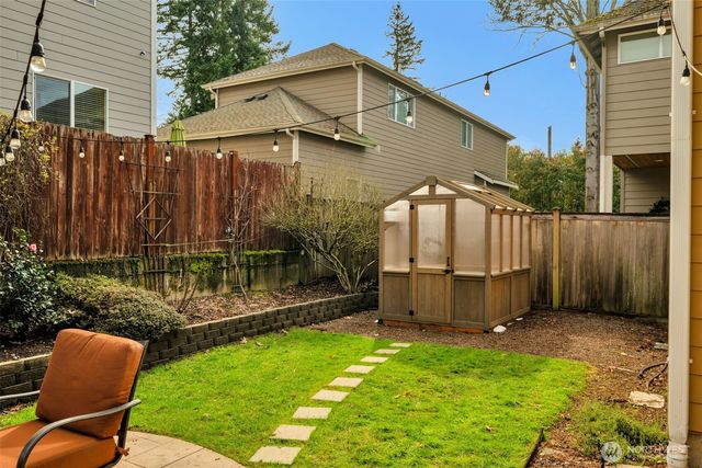 8835 NE 148th Place, Kenmore, WA 98028