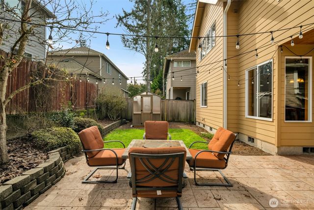 8835 NE 148th Place, Kenmore, WA 98028