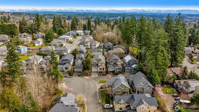 8835 NE 148th Place, Kenmore, WA 98028