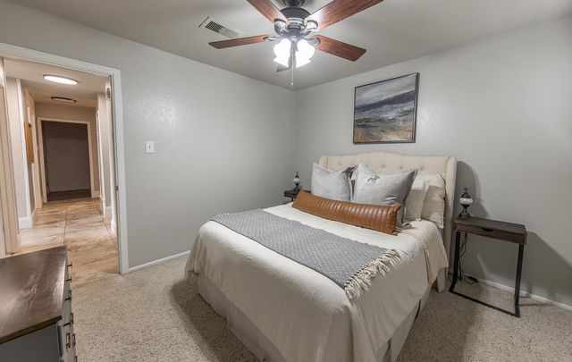 1210 S Cedar Street, Brownfield, TX 79316