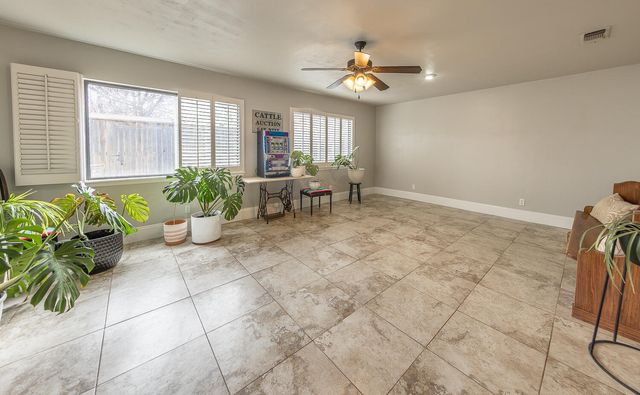 1210 S Cedar Street, Brownfield, TX 79316