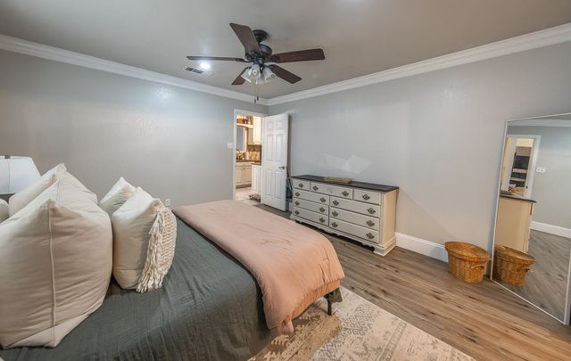 1210 S Cedar Street, Brownfield, TX 79316