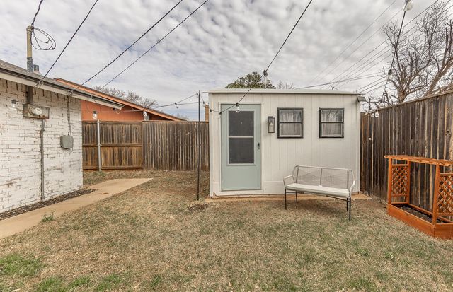 1210 S Cedar Street, Brownfield, TX 79316