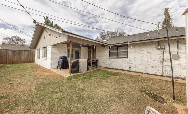 1210 S Cedar Street, Brownfield, TX 79316