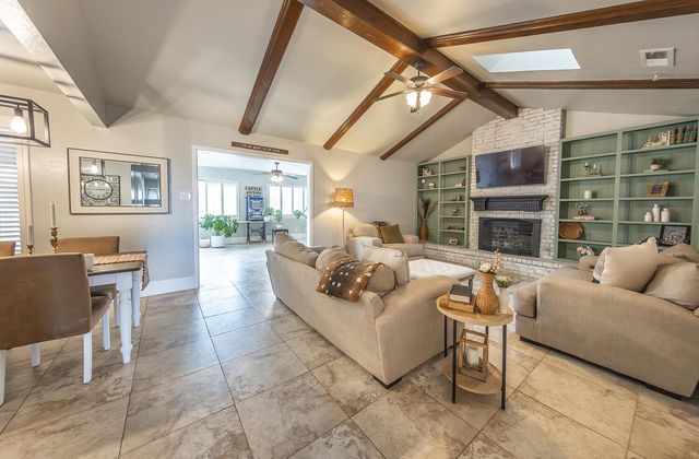 1210 S Cedar Street, Brownfield, TX 79316