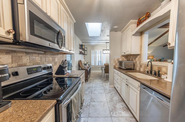 1210 S Cedar Street, Brownfield, TX 79316