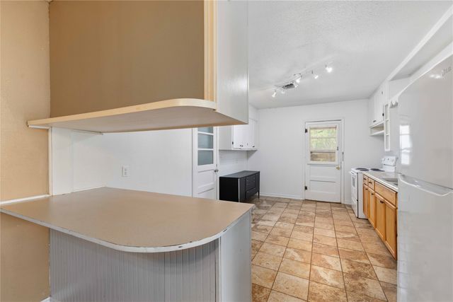 2400 Belmeade Avenue, Brownwood, TX 76801