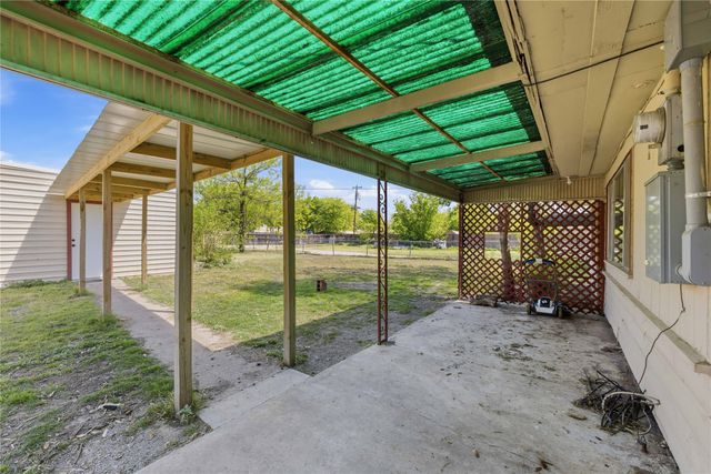 2400 Belmeade Avenue, Brownwood, TX 76801