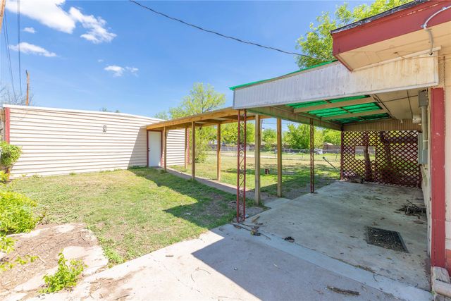 2400 Belmeade Avenue, Brownwood, TX 76801