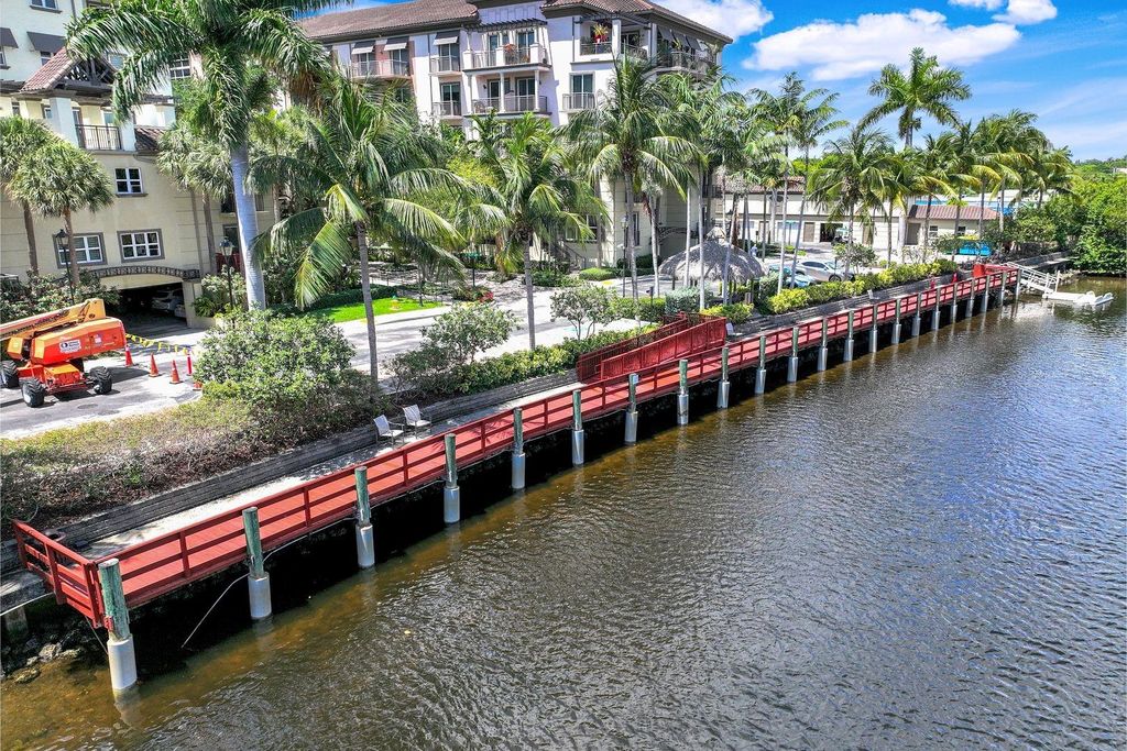 2631 NE 14th Ave 200, Wilton Manors, FL 33334