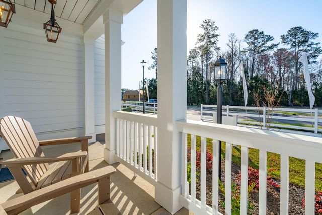 127 Cherrywood Drive, Summerville, SC 29483