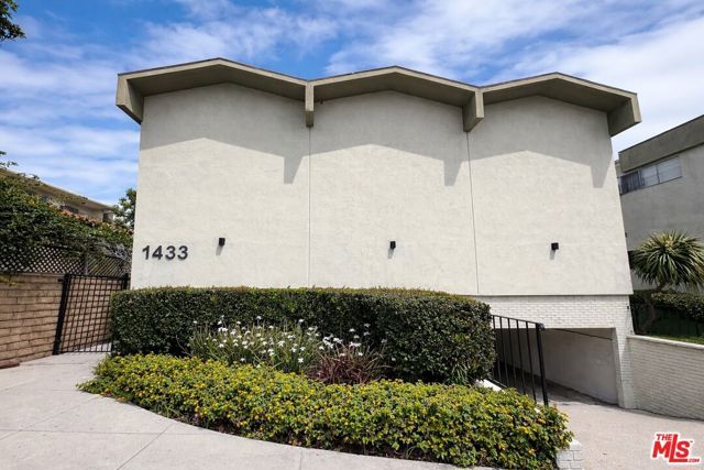 1433 Euclid Street 2, Santa Monica, CA 90404