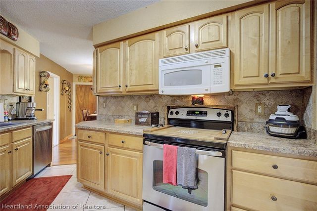 2020 N Berkley Road, Sebring, FL 33825