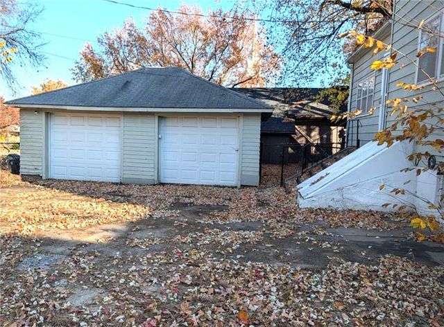 1406 W Broadway Boulevard, Sedalia, MO 65301