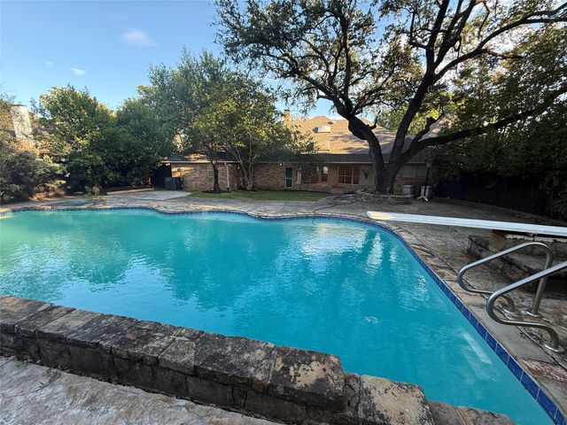 6911 Gateridge Drive, Dallas, TX 75254