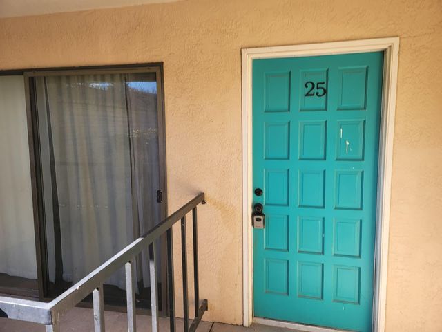 1025 Valencia Drive SE APT 25, Albuquerque, NM 87108