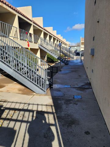 1025 Valencia Drive SE APT 25, Albuquerque, NM 87108