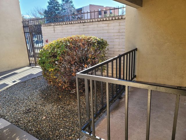 1025 Valencia Drive SE APT 25, Albuquerque, NM 87108