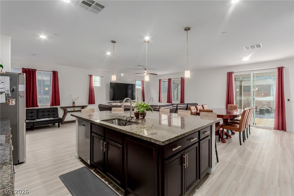 10909 Chipotle Avenue, Las Vegas, NV 89166 — photo 4