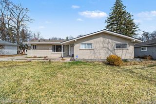 17670 New Hampshire Drive, Southfield, MI 48075