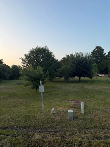 1513 County Road 3479a, Cleveland, TX 77327