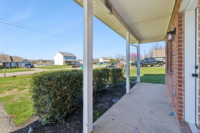 1139 Acorn Dr, Lewisburg, TN 37091