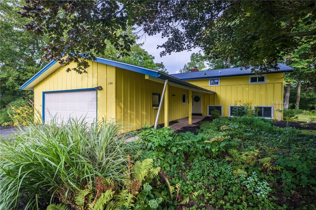 104 Ashley Drive, Brighton, NY 14620