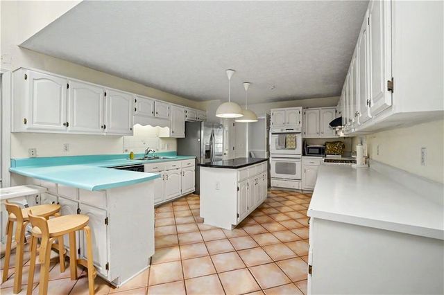 311 White Oak Drive, Newnan, GA 30263