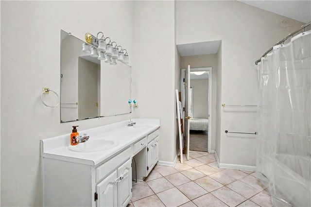 311 White Oak Drive, Newnan, GA 30263